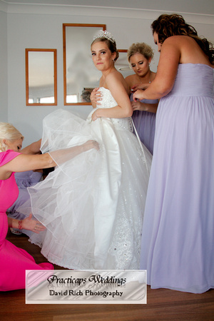 Dressing the Bride_012